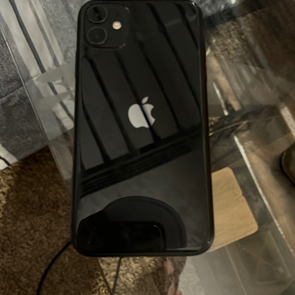 iPhone 11 unlocked black with no damage with case